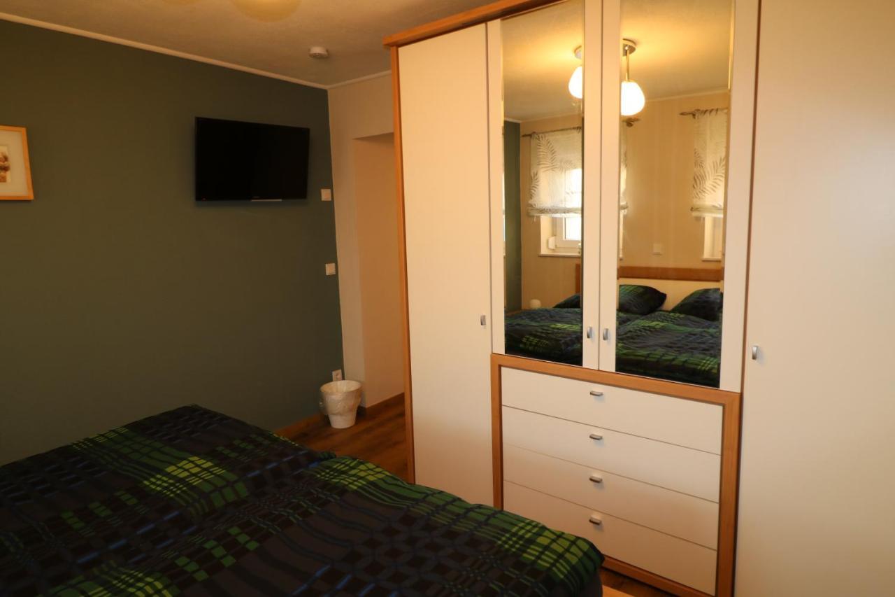Ferienwohnung Am Pfaffenderbach Ralingen Екстериор снимка